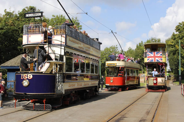 1170___1585328357_ride-the-trams-900x600